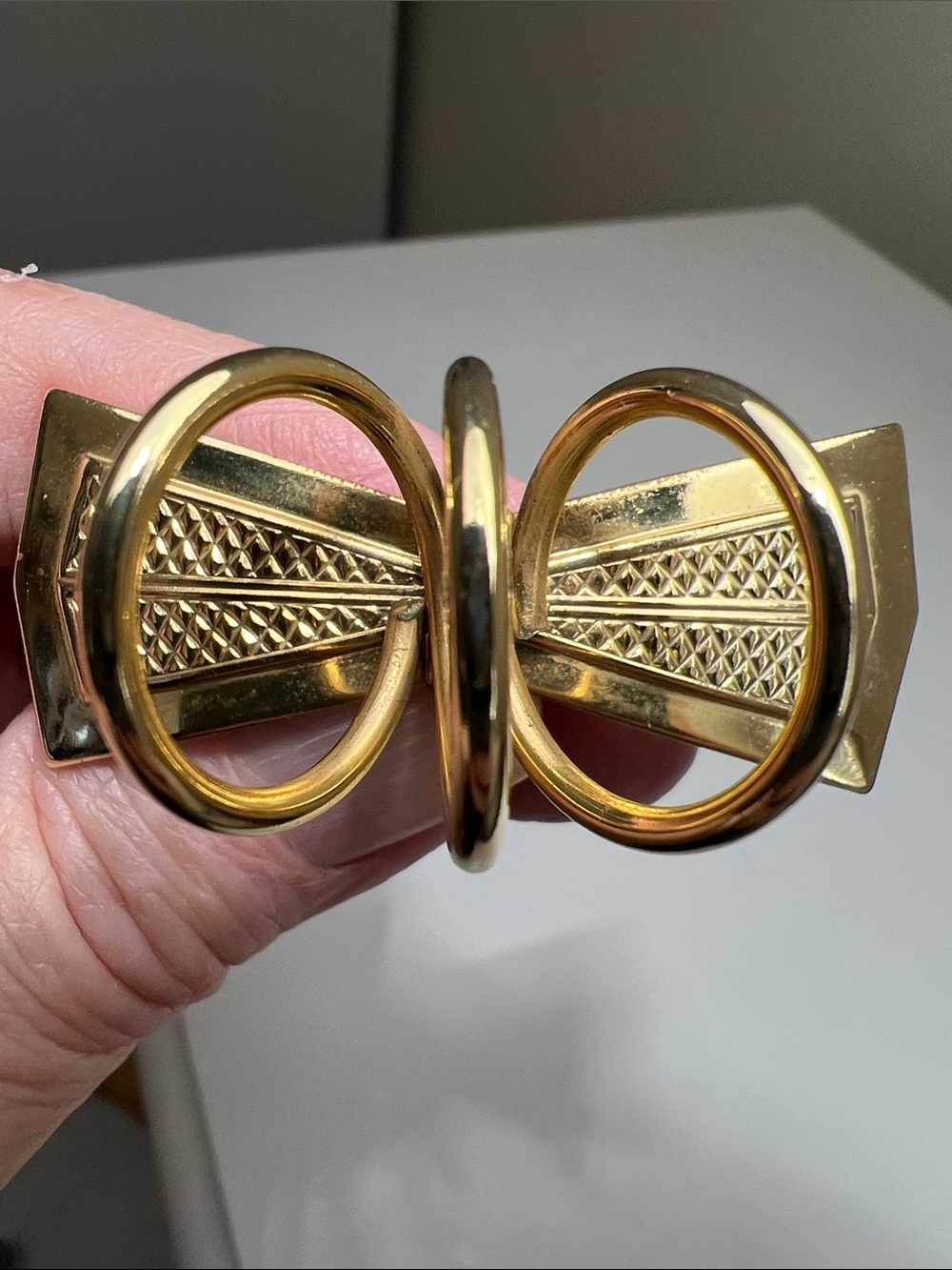 Gold Tone Geometric Bow Brooch - Vintage